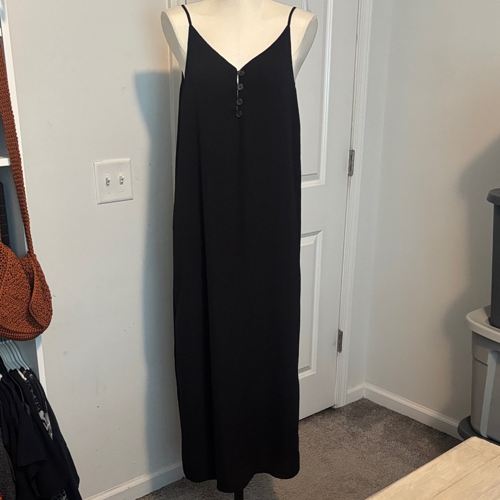 Sleeveless Black Maxi Dress with Button Front